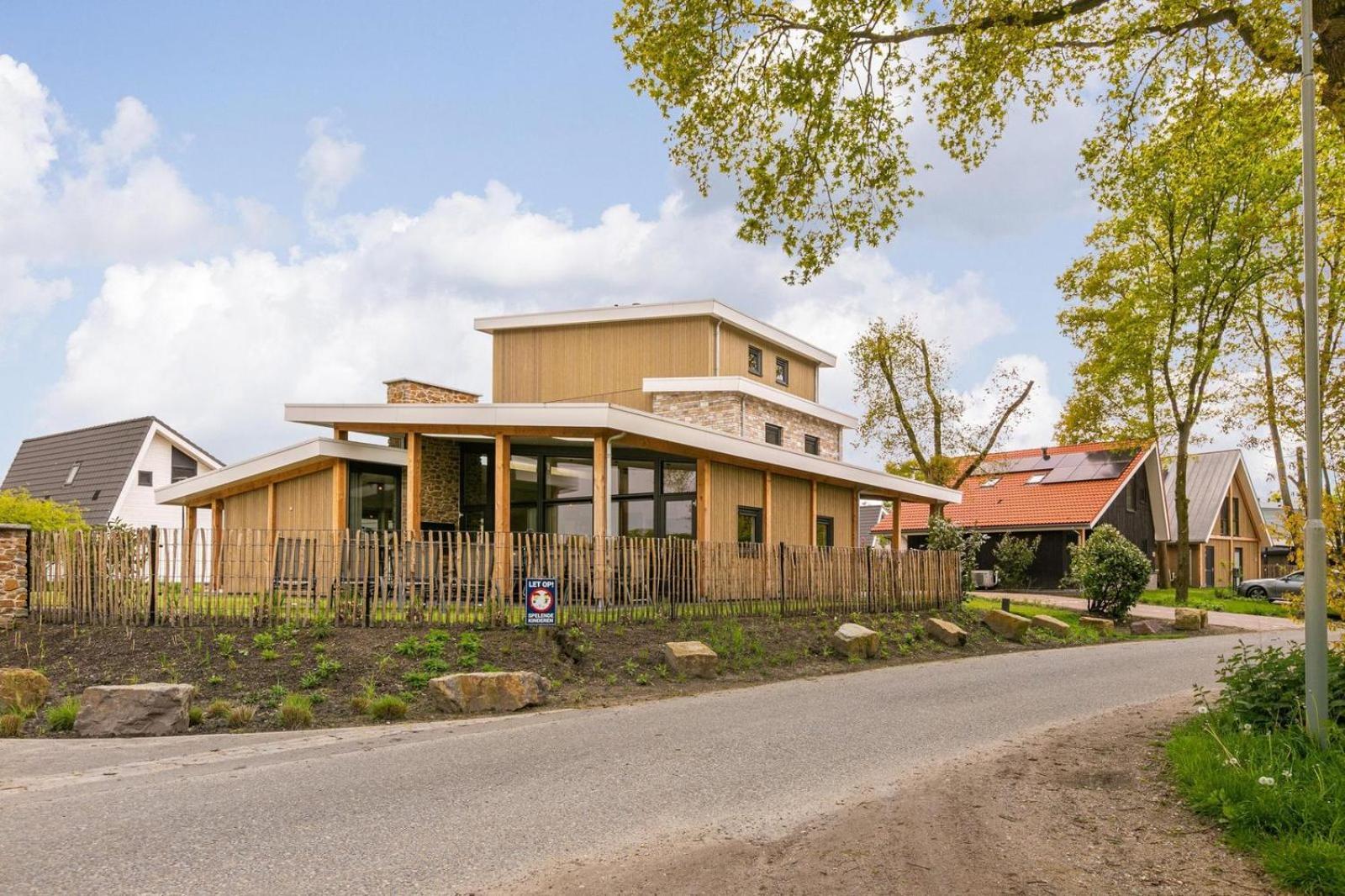 Vakantie & Resort Leukermeer Well  Eksteriør billede