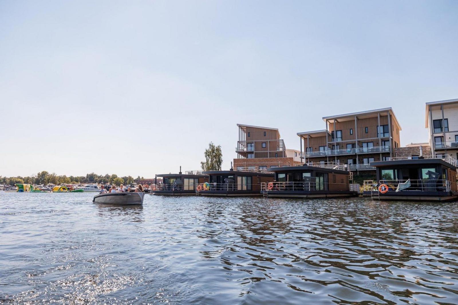 Vakantie & Resort Leukermeer Well  Eksteriør billede